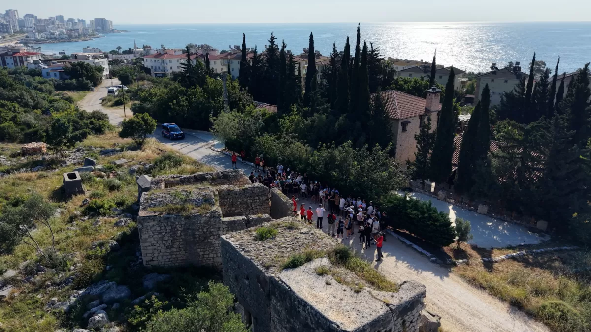 Mersin'de 19 Mayıs coşkusu: Tarihi Kilikya Yolu'nda gençlik yürüyüşü
