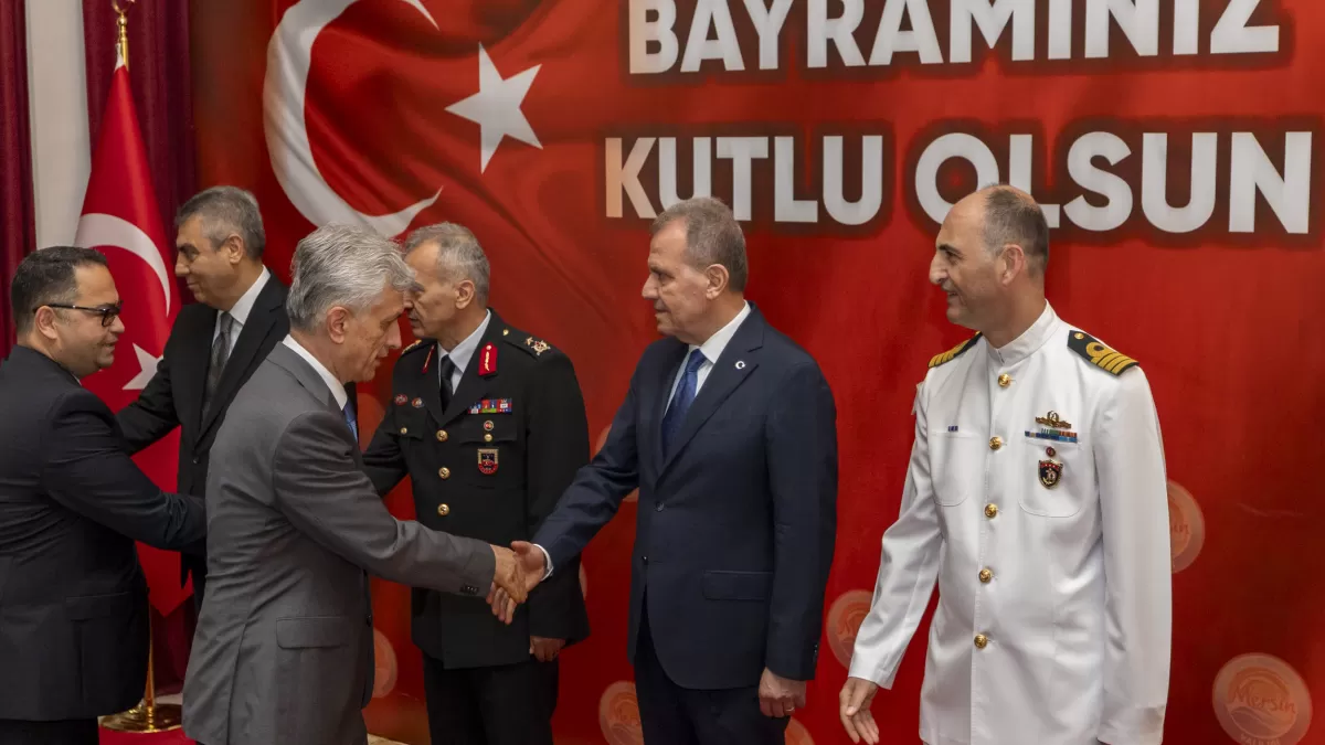 Başkan Seçer'den bayram öncesi şehitlik ziyareti ve uyarılar