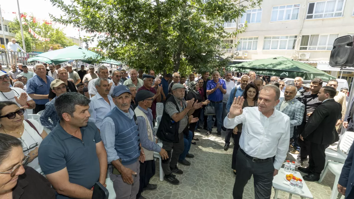 CHP Mut İlçe Başkanlığı'nda Vahap Seçer'den birlik çağrısı