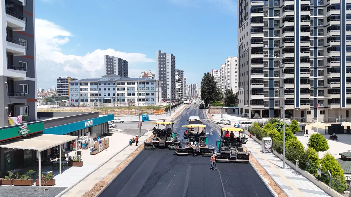 Mezitli Deniz Mahallesi'nde Gazi Paşa Caddesi yenilendi