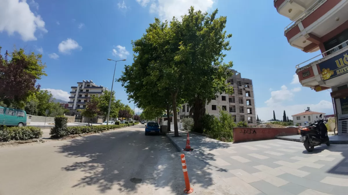 Hatay Defne'de Lazkiye Caddesi yenileniyor