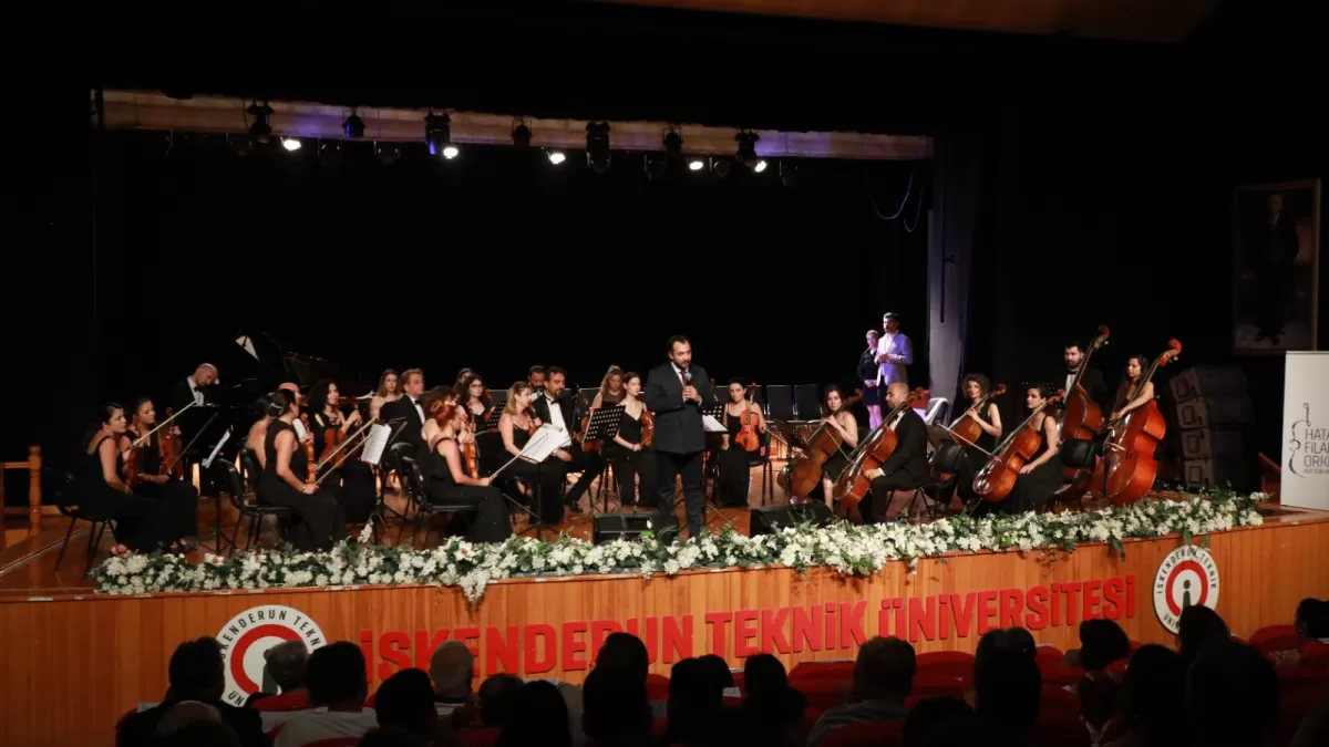 İskenderun'da Türk Valsleri Konseri coşkusu
