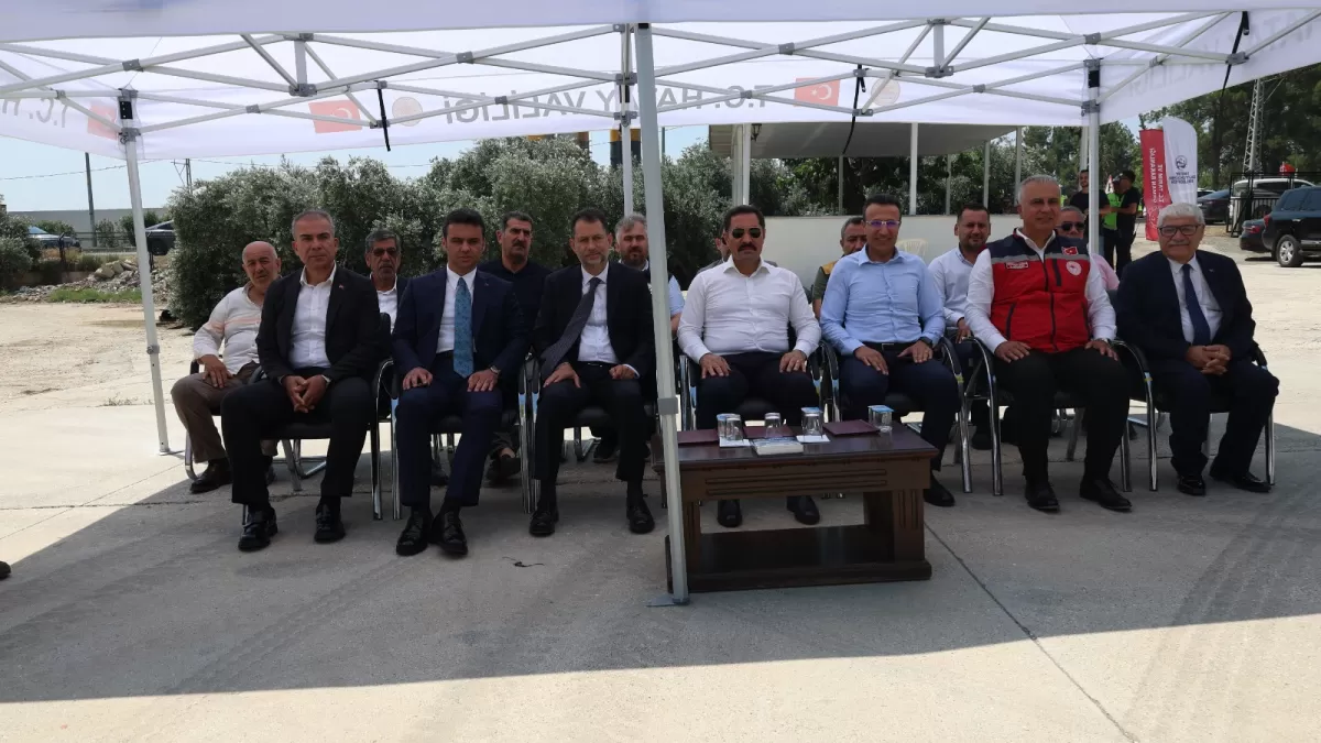 Hatay'da üreticilere 3,3 milyon TL'lik ayçiçeği tohumu desteği