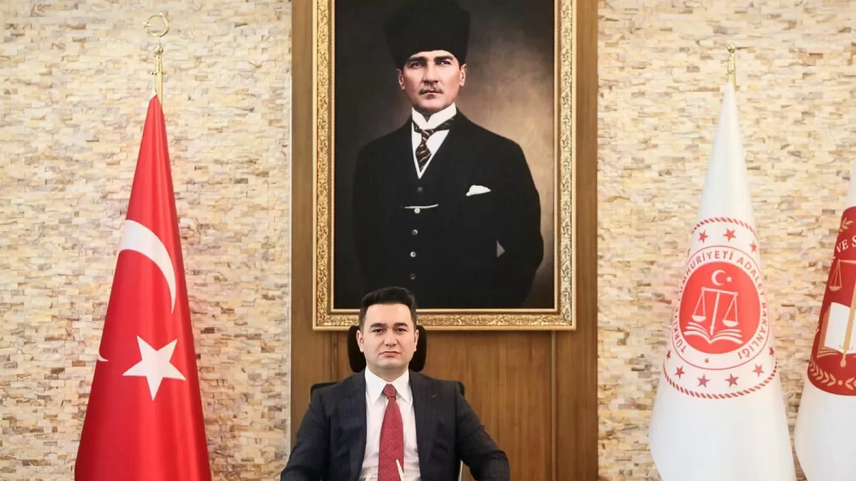 Yeni Mersin Cumhuriyet Başsavcısı Yasin Emre göreve başladı