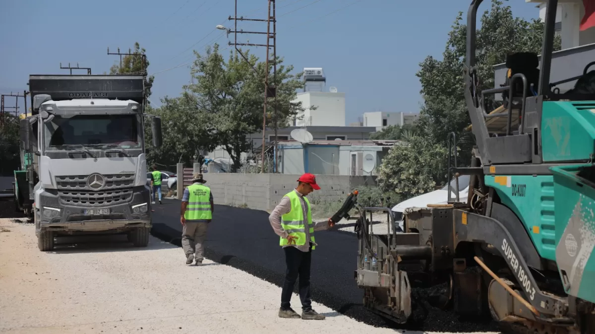 Defne'de 4 kilometrelik yol yenileme çalışması başladı