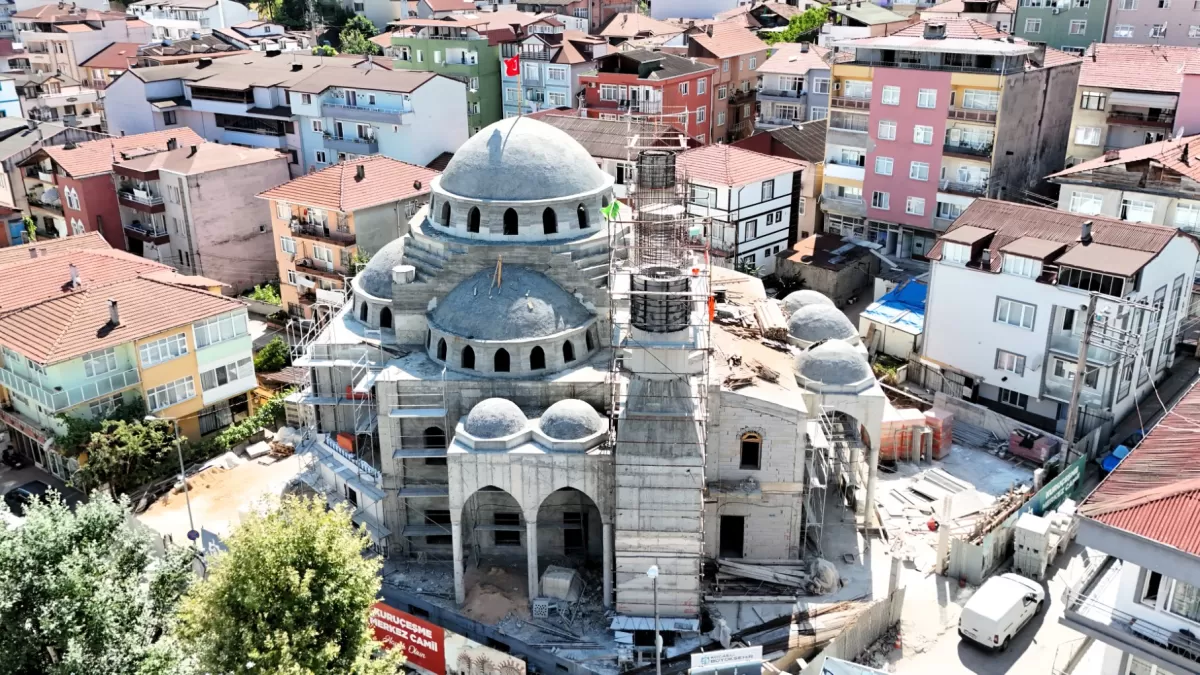 Kocaeli'de Kuruçeşme Merkez Camii yeniden inşa ediliyor