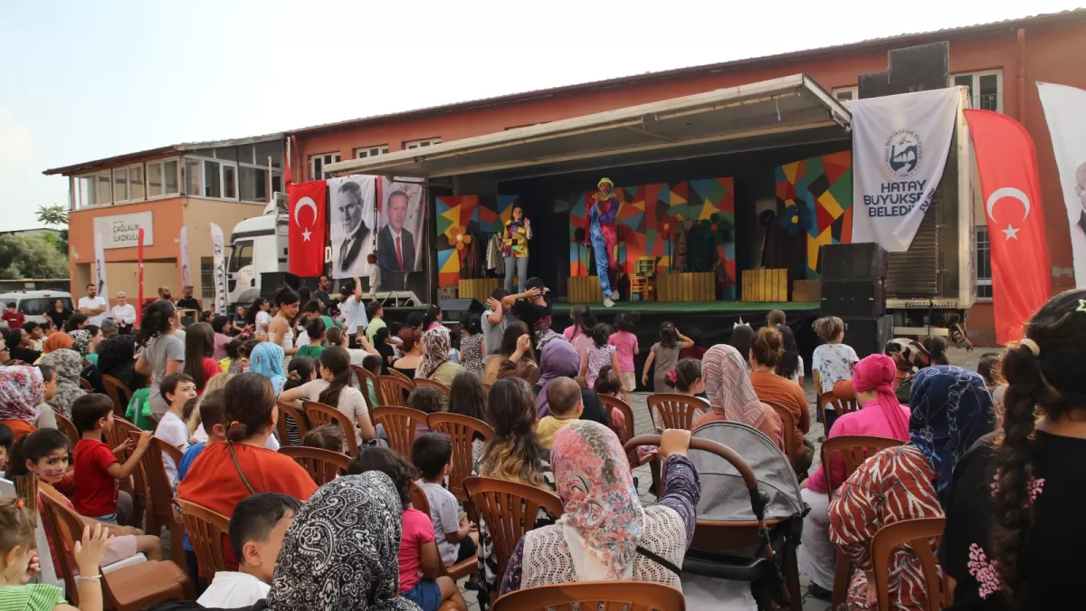 Payas'ta çocuklar HBB şenliğinde eğlendi