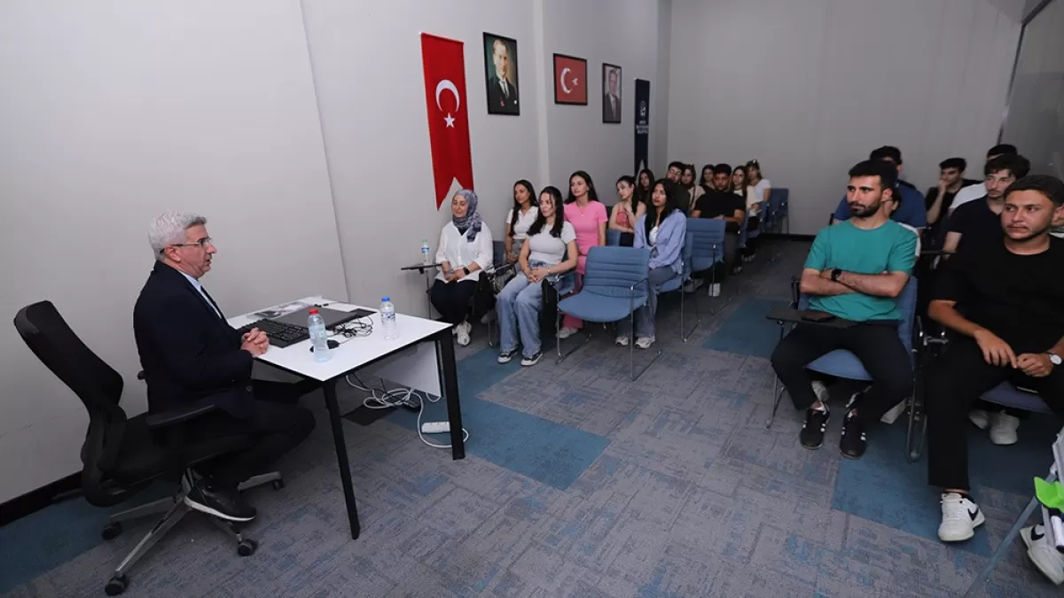 Hatay'da stajyer öğrenciler suya dair her şeyi yerinde inceledi