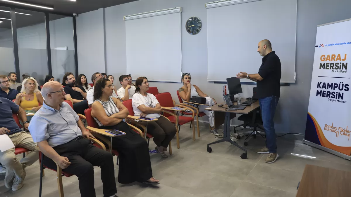 Mersin'de dijital liderler yetişiyor: LinkedIn eğitimi ilgi gördü
