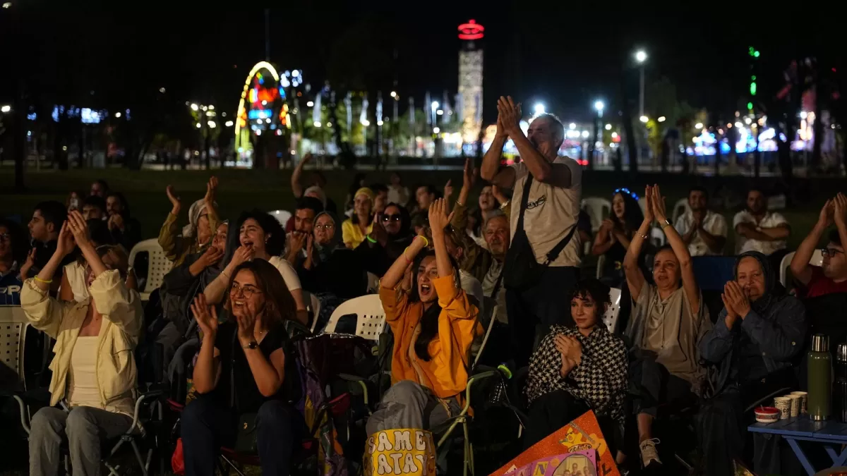 Kocaeli'de yaz akşamları Büyükşehir etkinlikleriyle renkleniyor