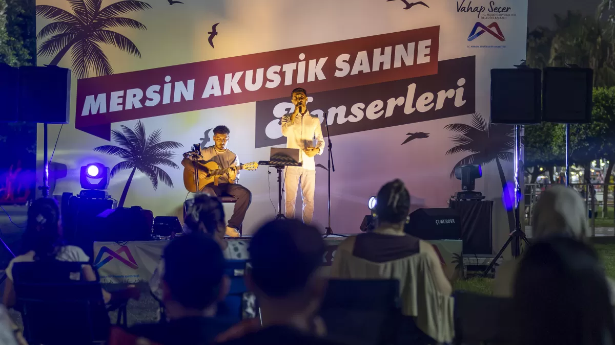 Mersin Büyükşehir’nin Akustik Sahnesi Yaz Akşamlarına Ritim Katıyor