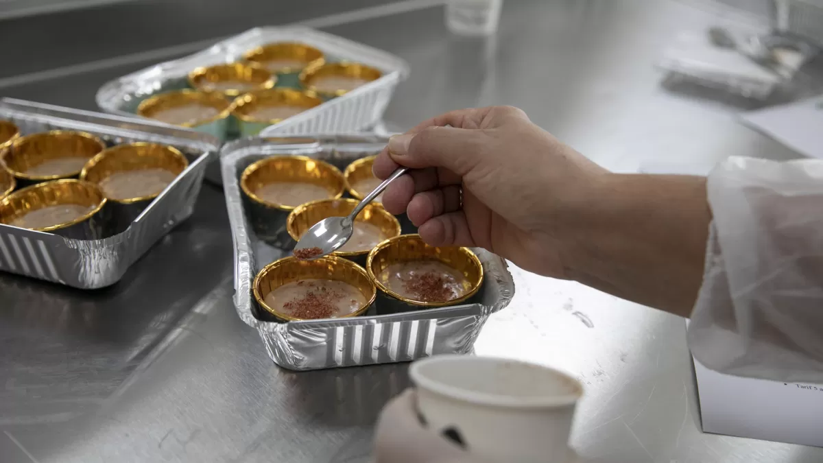 Kan portakalı atölyesinde lezzetli dönüşüm: Hamzabeyli'de muffin yapıldı