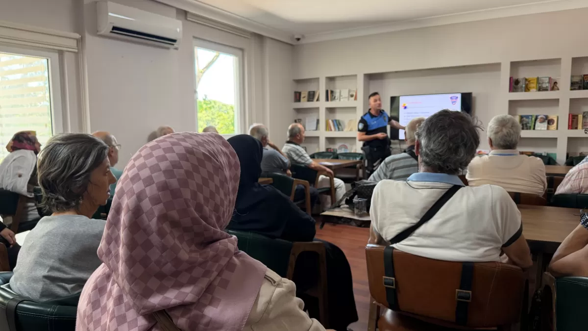 65 yaş üstü vatandaşlara Kocaeli’de dijital güvenlik eğitimi