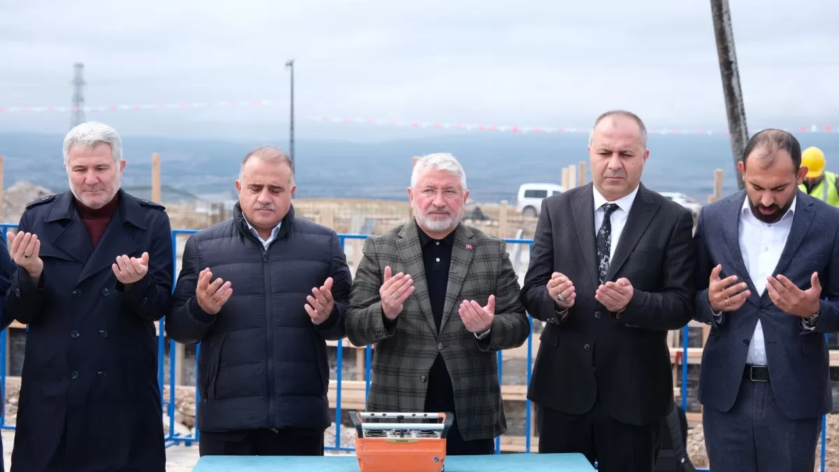 Çorum Belediyesi beton boru üretim tesisinin temelini attı