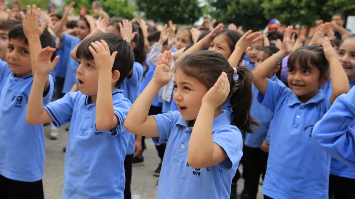 Hatay Büyükşehir Belediyesi çocuklara trafik eğitimi veriyor