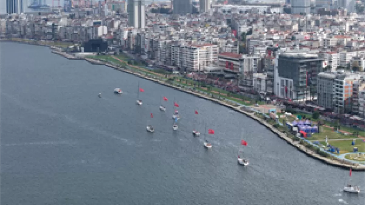 İzmir Körfezi'nde 103. yıl 103 mil yat yarışları